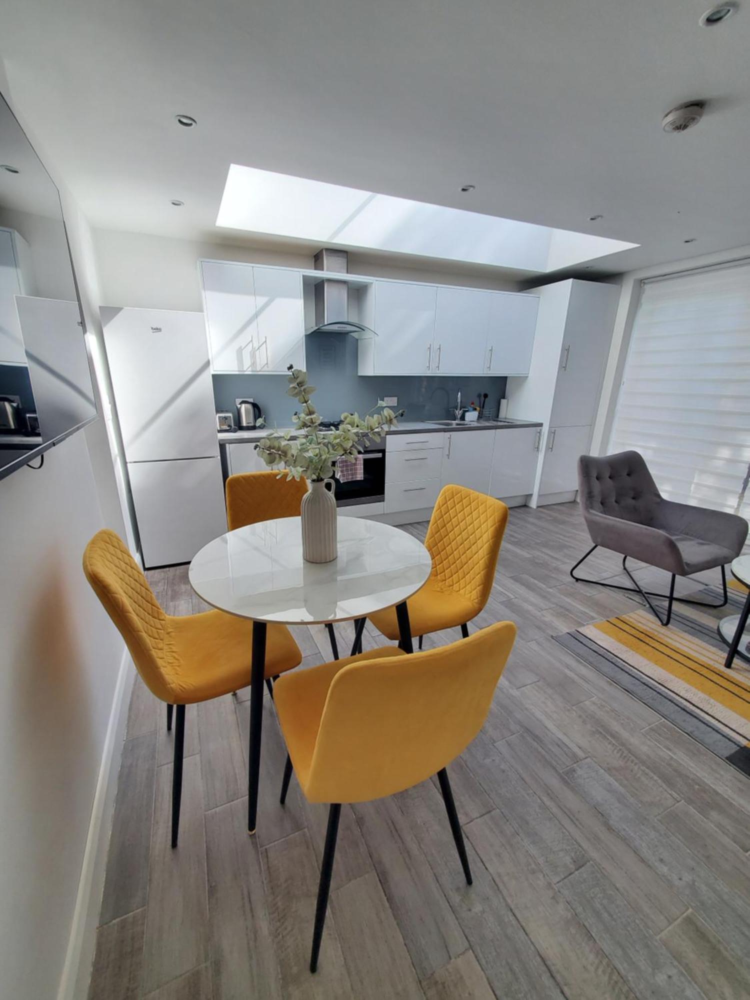 2 Double Bedroom Garden Flat In Acton,london Apartamento Londres